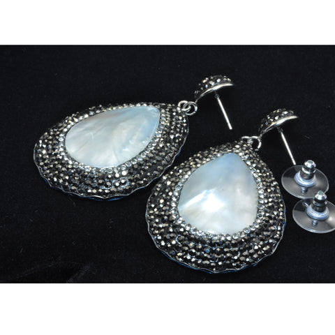 YesBeads Earrings white MOP shell pave rhinestone crystal bead stud dangle earrings drop shape whoelesale jewelry