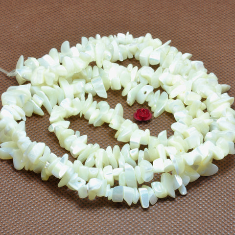 YesBeads 35 inches Natural MOP white mother of pear shell smooth pebble chip beads wholesale gemstone 5-9mm