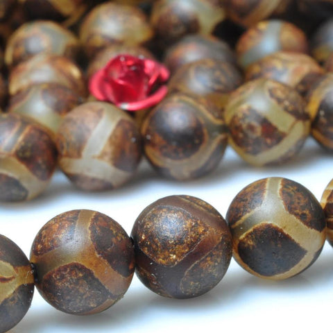 47 pcs of Retro Tibetan Agate turtleback matte round beads in 8mm