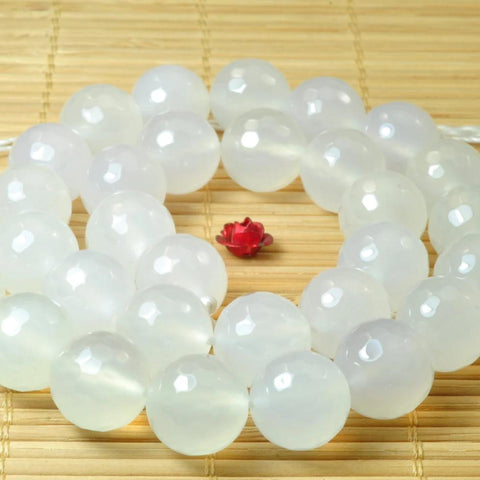 32 pcs of White agate faceted round beads in 12mm