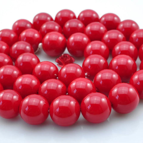 39 pcs of Shell Pearl smooth round beads in 10mm