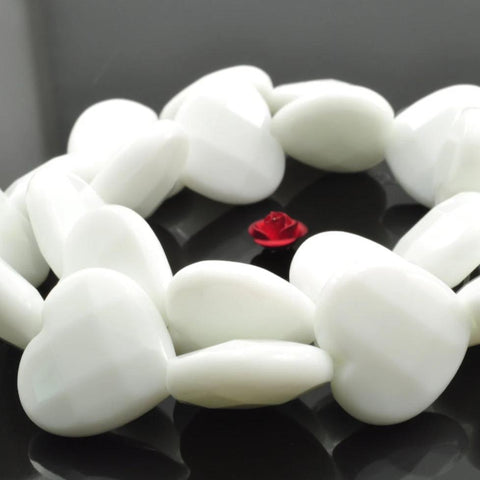 22 pcs of Ceramic faceted heart beads in 18x18mm