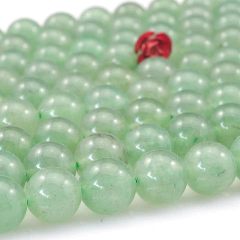 47 pcs of Natural Green Aventurine smooth round beads in 8mm