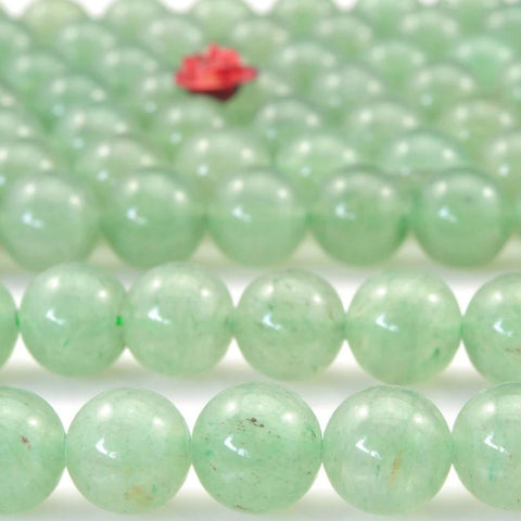 47 pcs of Natural Green Aventurine smooth round beads in 8mm