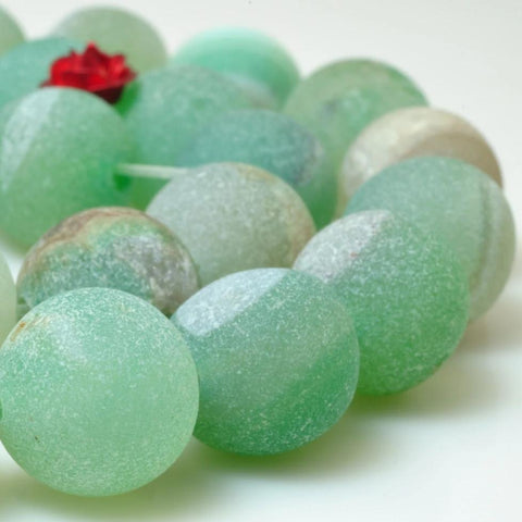 31 pcs of Green Agate matte round beads in 12mm