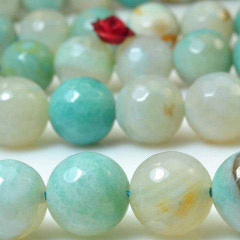 37 pcs of Gree Agate faceted round beads in 10mm