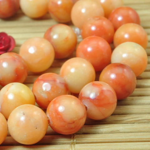 47 pcs of Nature Jade smooth round beads in 8mm