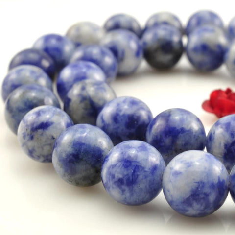 47 pcs of  Blue stones smooth round beads in 8mm
