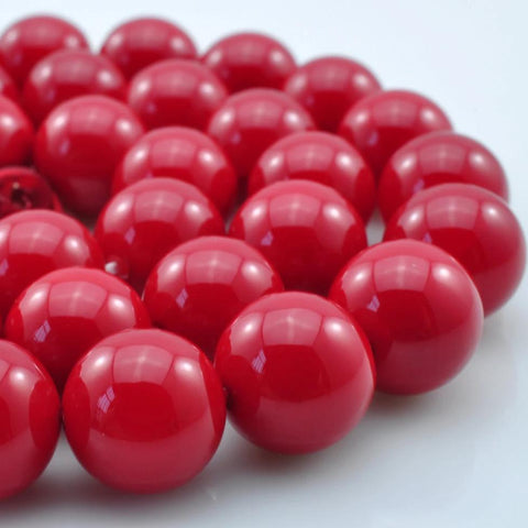 39 pcs of Shell Pearl smooth round beads in 10mm