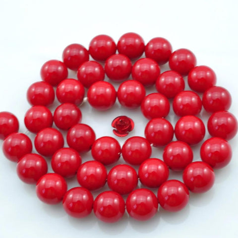 39 pcs of Shell Pearl smooth round beads in 10mm