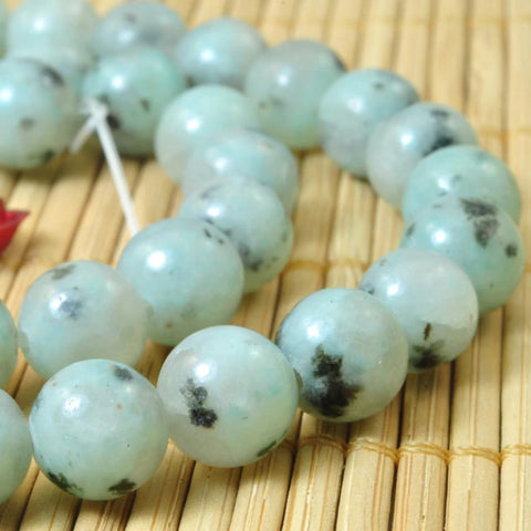 37 pcs of Natural Kiwi Jaspe smooth round beads in 10mm