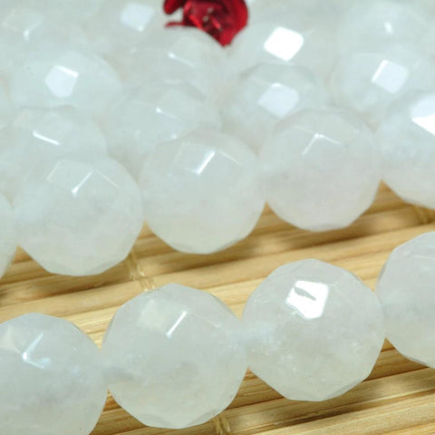 37 pcs of Natural white  Jade faceted round beads in 10mm （64 Face)